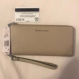 Michael Kors Travel Wallet